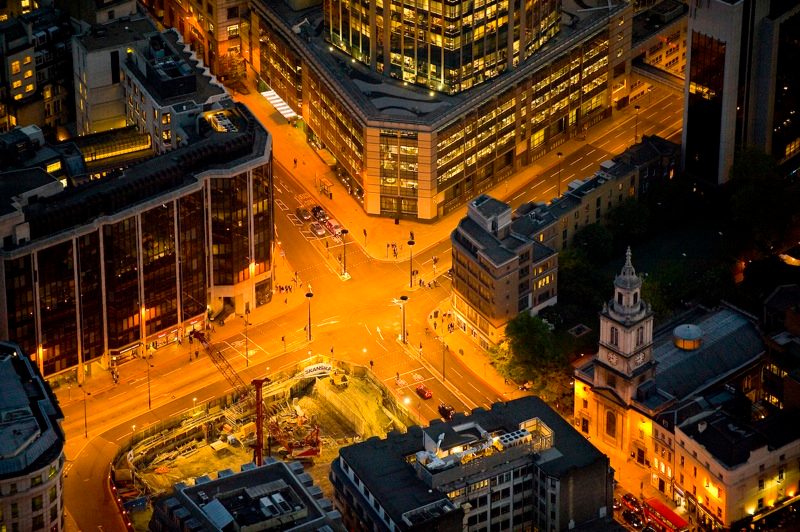 Illustration for article titled Spectacular Night Photography of London Causes Awe, Vertigo